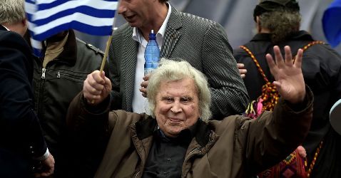 Muere Mikis Theodorakis, mucho ms que el autor de la msica de 'Zorba el griego'