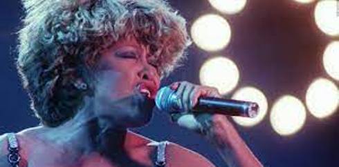 Muere Tina Turner, la leyenda del rock que super un matrimonio abusivo para convertirse en una estrella global